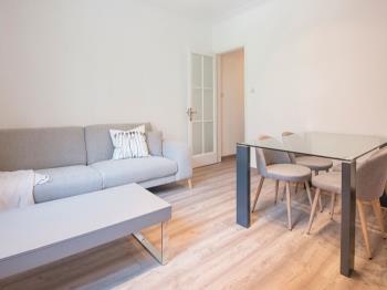 Elegant 3-Bedroom Apartment in Quiet Putxet, Barcelona