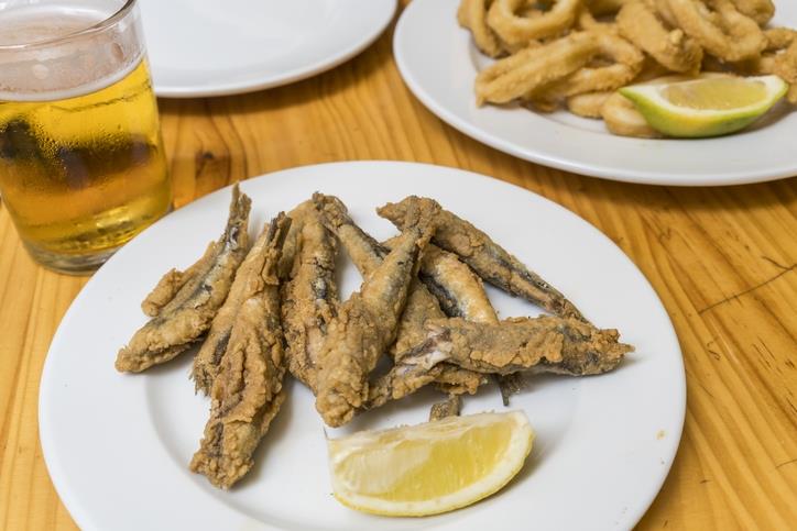 10 platos típicos de Marbella: descubre la gastronomía local