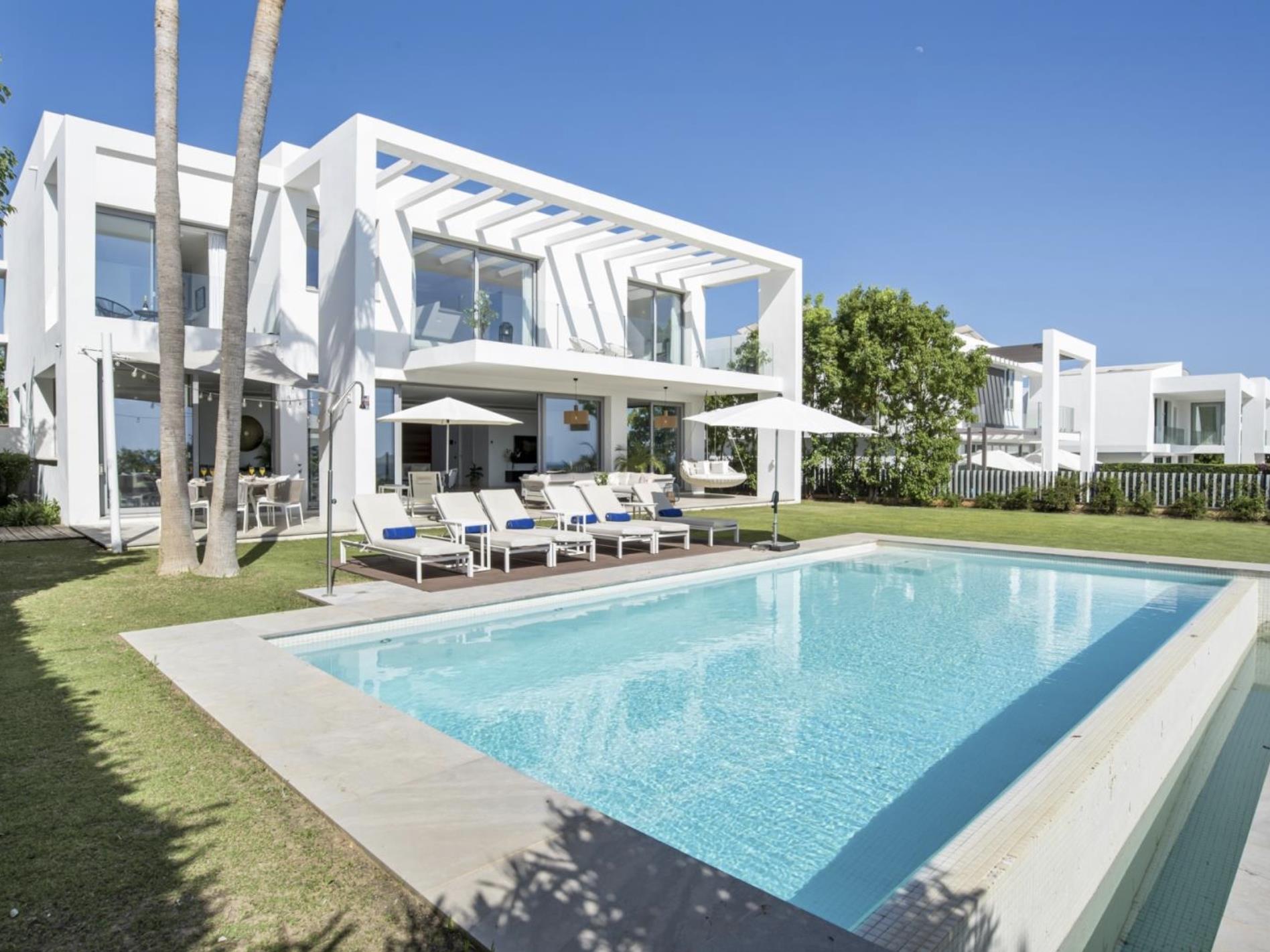 Apartment, villa or penthouse? Types of travel accommodation for every kind of trip